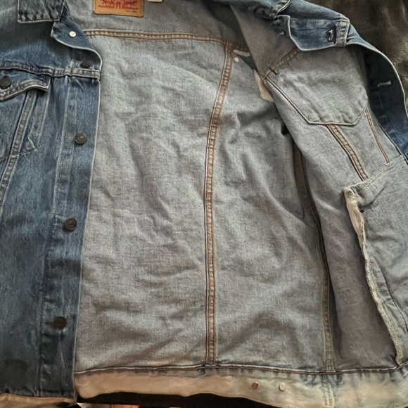 Levi’s denim Jacket - bleached - Picture 3 of 4